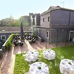 ディモーラ デ マウロ 4* カターニア