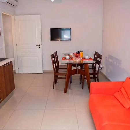 Dimora De Mauro Apart-hotel 4*