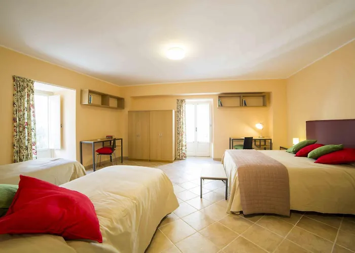 アパートホテル ディモーラ デ マウロ 4*