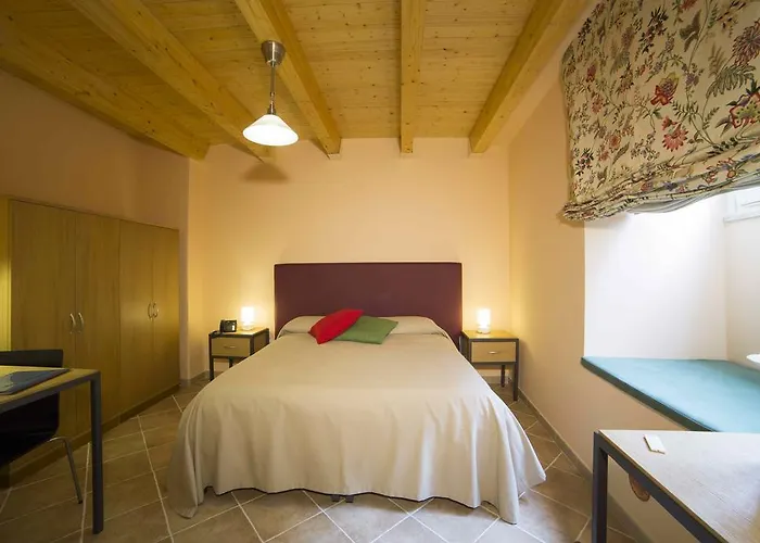 ディモーラ デ マウロ アパートホテル 4*