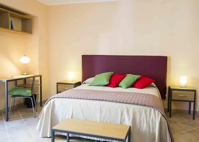 ディモーラ デ マウロ アパートホテル カターニア