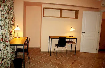 アパートホテル ディモーラ デ マウロ 4*