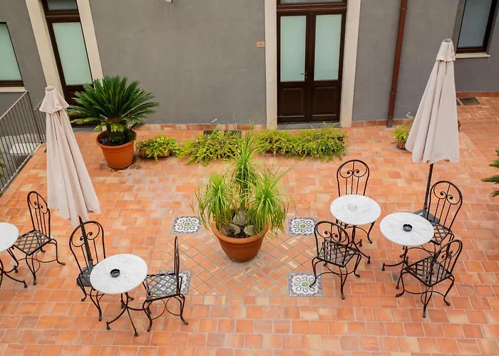 ディモーラ デ マウロ カターニア