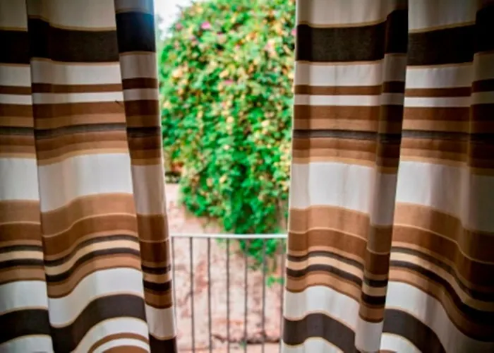 アパートホテル ディモーラ デ マウロ カターニア